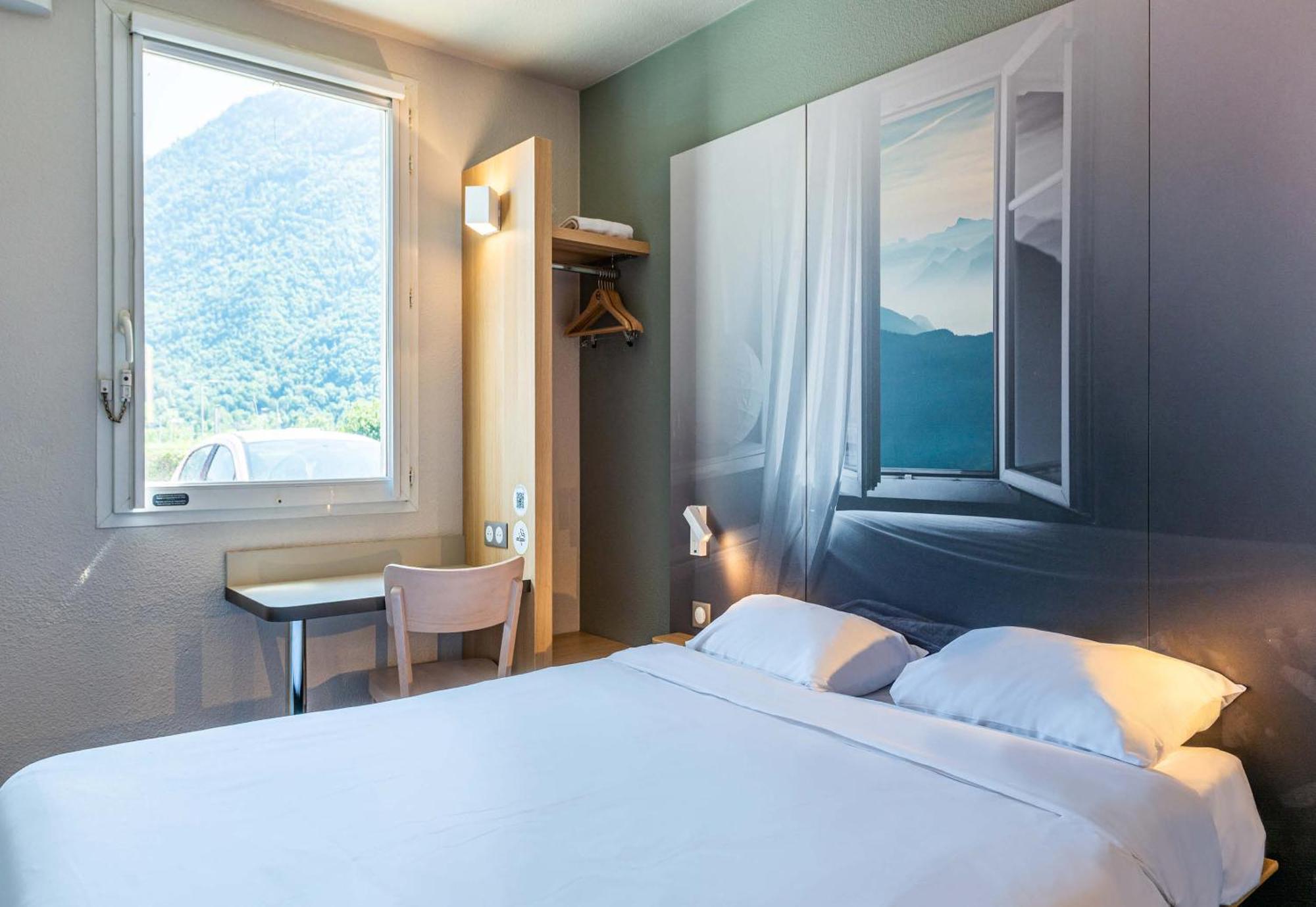 B&B Hotel Saint Jean De Maurienne Sainte-Marie-de-Cuines Eksteriør bilde
